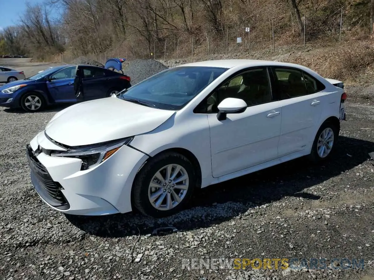 1 Photograph of a damaged car JTDBDMHE0S3017452 TOYOTA COROLLA 2025