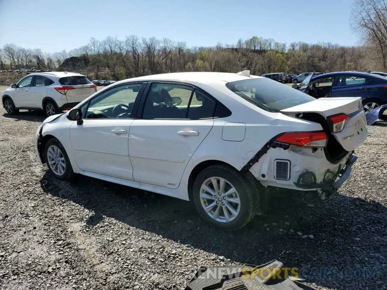 2 Photograph of a damaged car JTDBDMHE0S3017452 TOYOTA COROLLA 2025