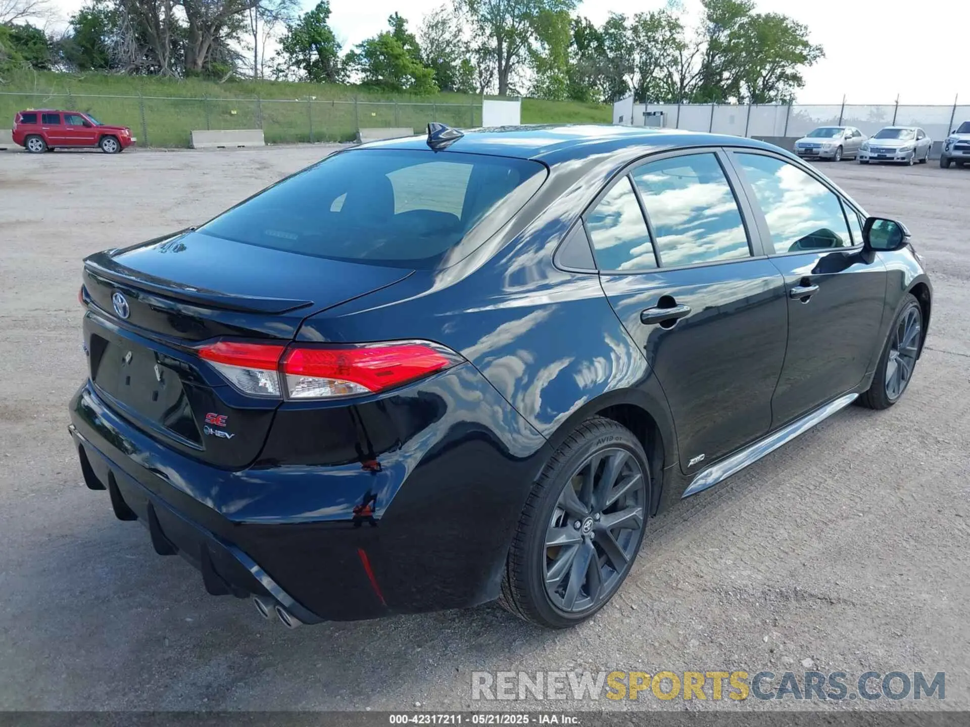 4 Photograph of a damaged car JTDBDMHE2S3018991 TOYOTA COROLLA 2025