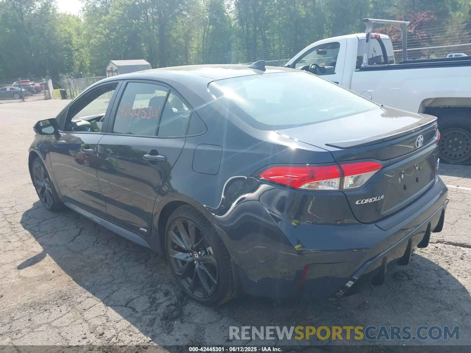 3 Photograph of a damaged car JTDBDMHE2S3019087 TOYOTA COROLLA 2025