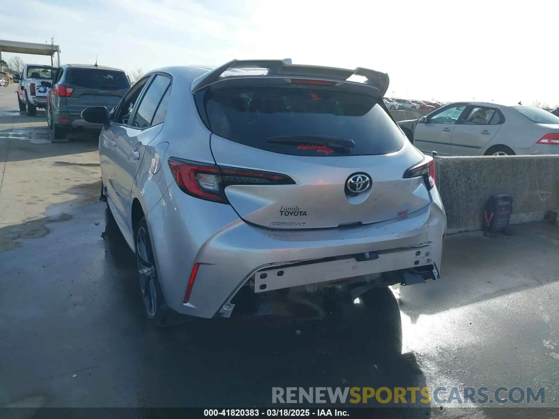 18 Photograph of a damaged car JTNC4MBEXS3242177 TOYOTA COROLLA 2025