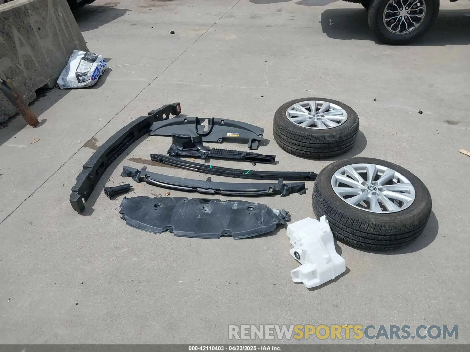 12 Photograph of a damaged car JTND4MBE3S3242185 TOYOTA COROLLA 2025