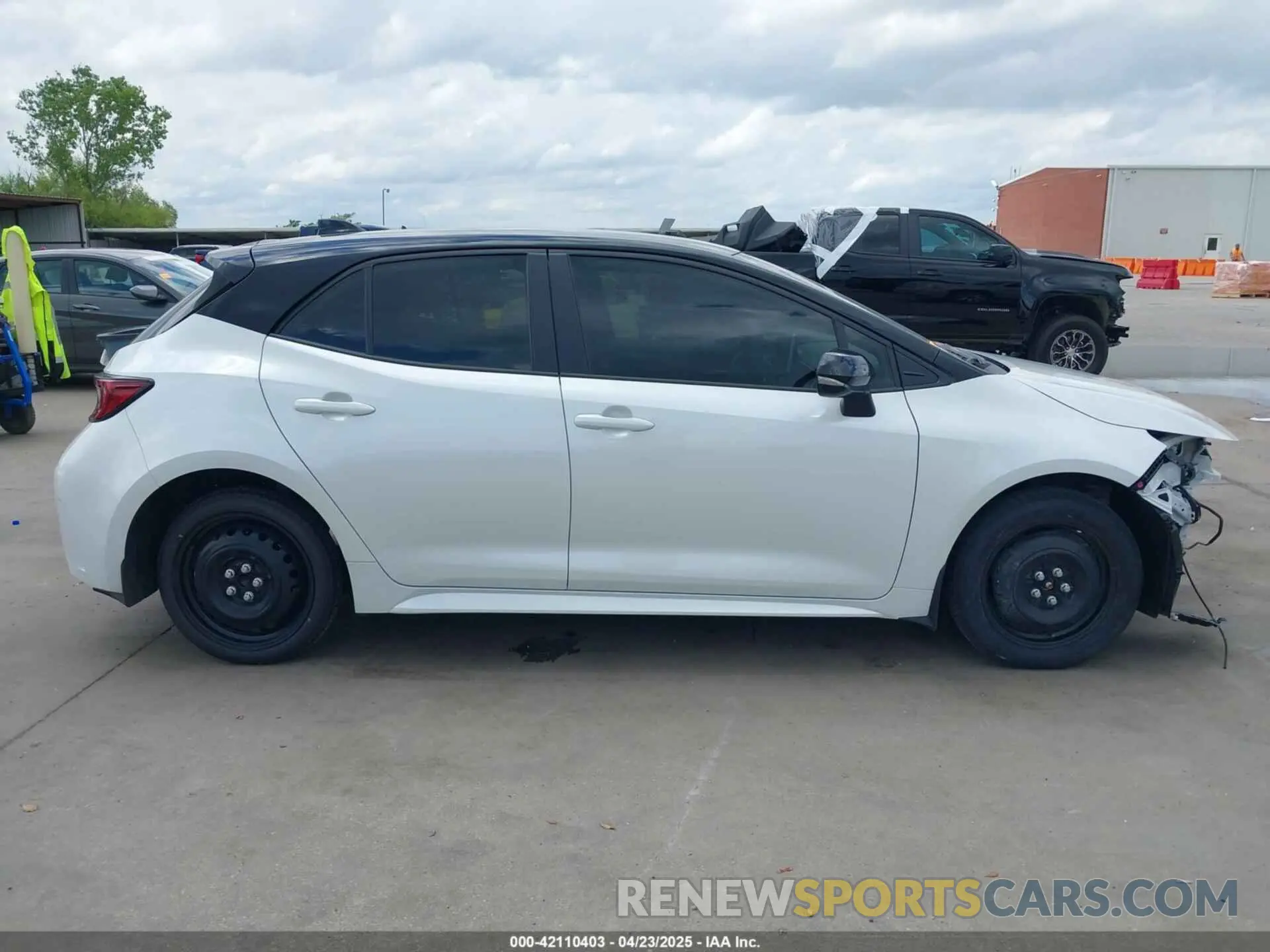 14 Photograph of a damaged car JTND4MBE3S3242185 TOYOTA COROLLA 2025