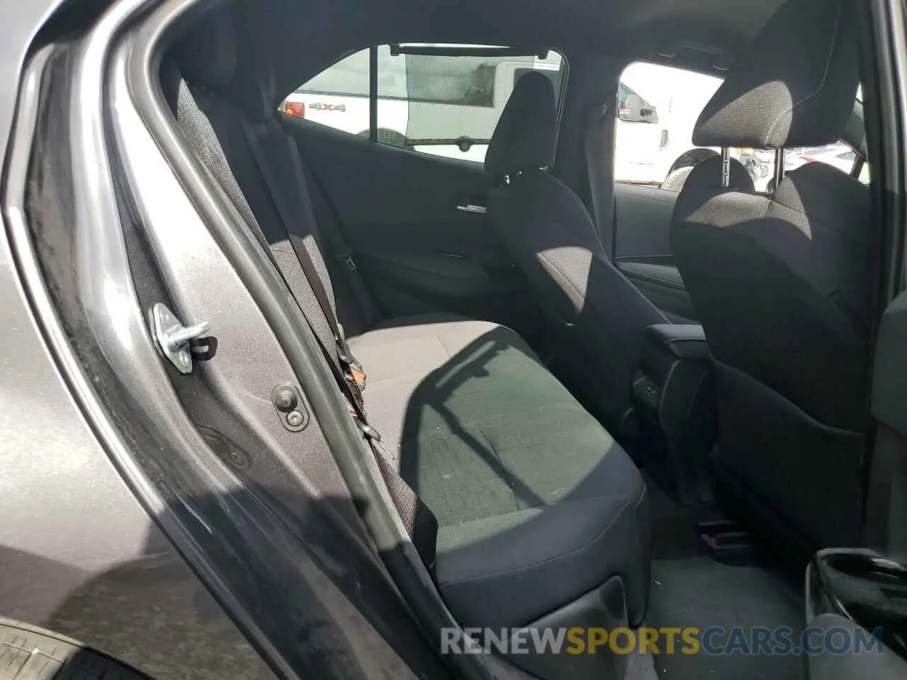 10 Photograph of a damaged car JTND4MBE6S3236526 TOYOTA COROLLA 2025
