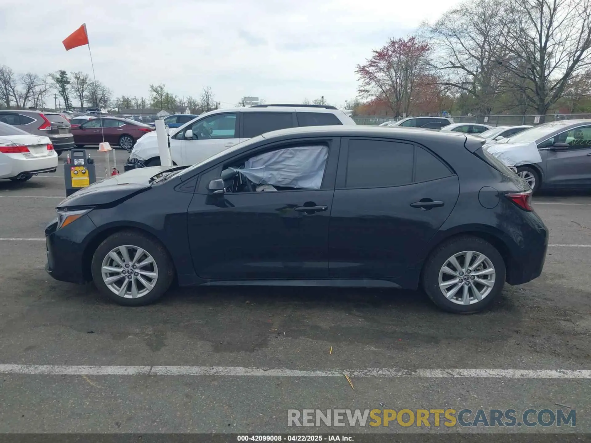 14 Photograph of a damaged car JTND4MBE8S3236298 TOYOTA COROLLA 2025
