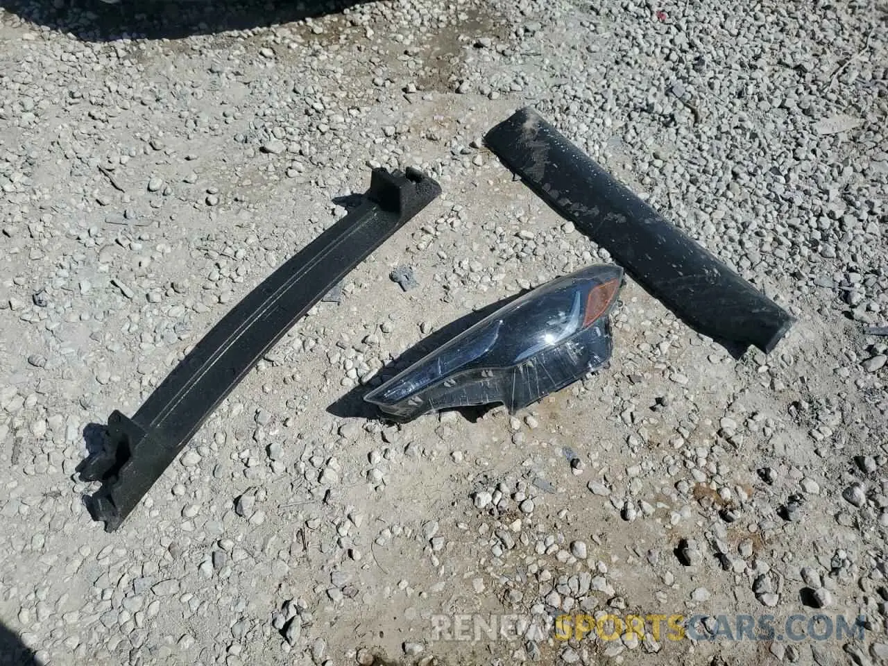 13 Photograph of a damaged car 7MUAAAAG5NV033542 TOYOTA COROLLA CR 2022