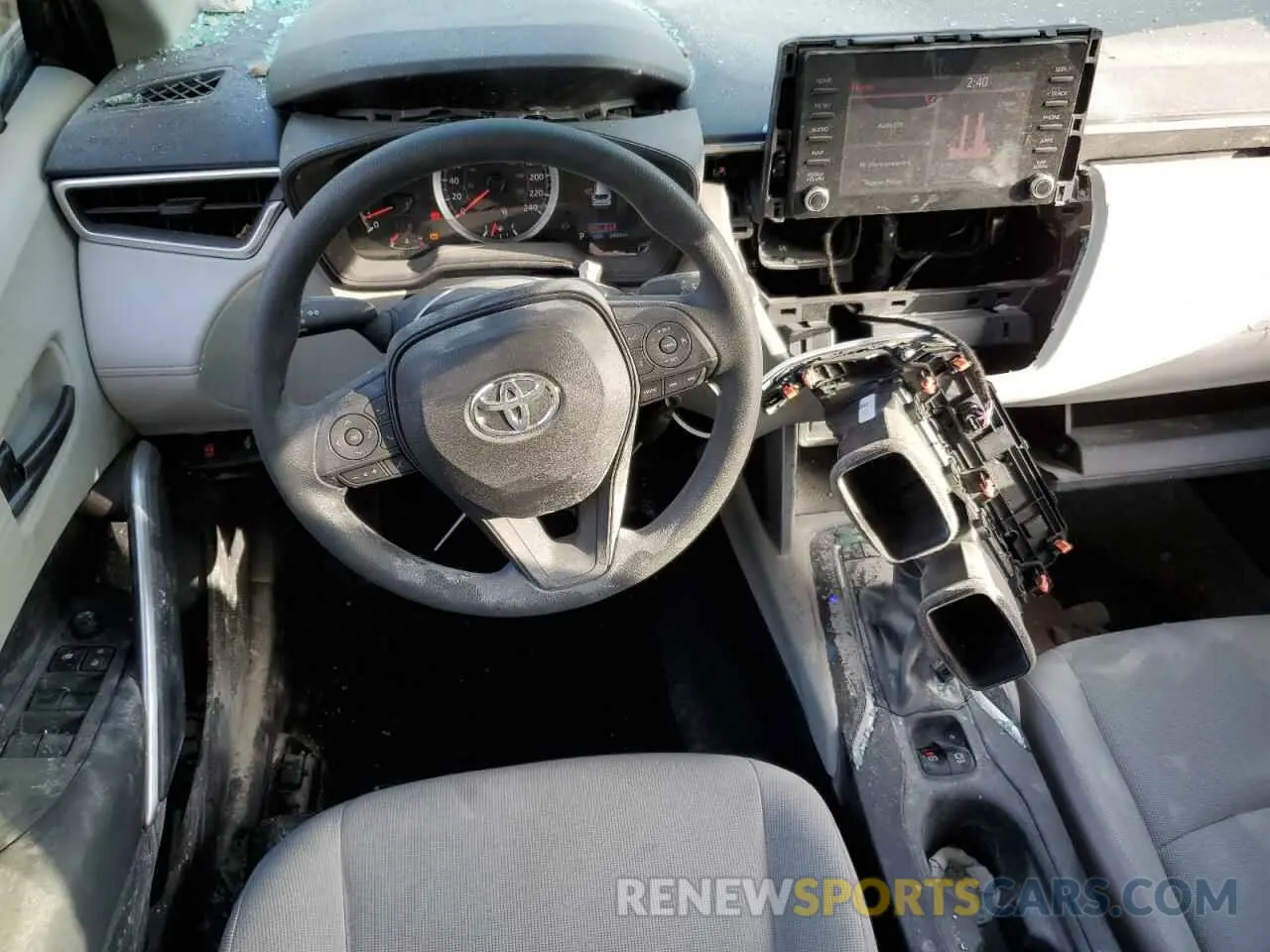 8 Photograph of a damaged car 7MUAAABG1NV002089 TOYOTA COROLLA CR 2022