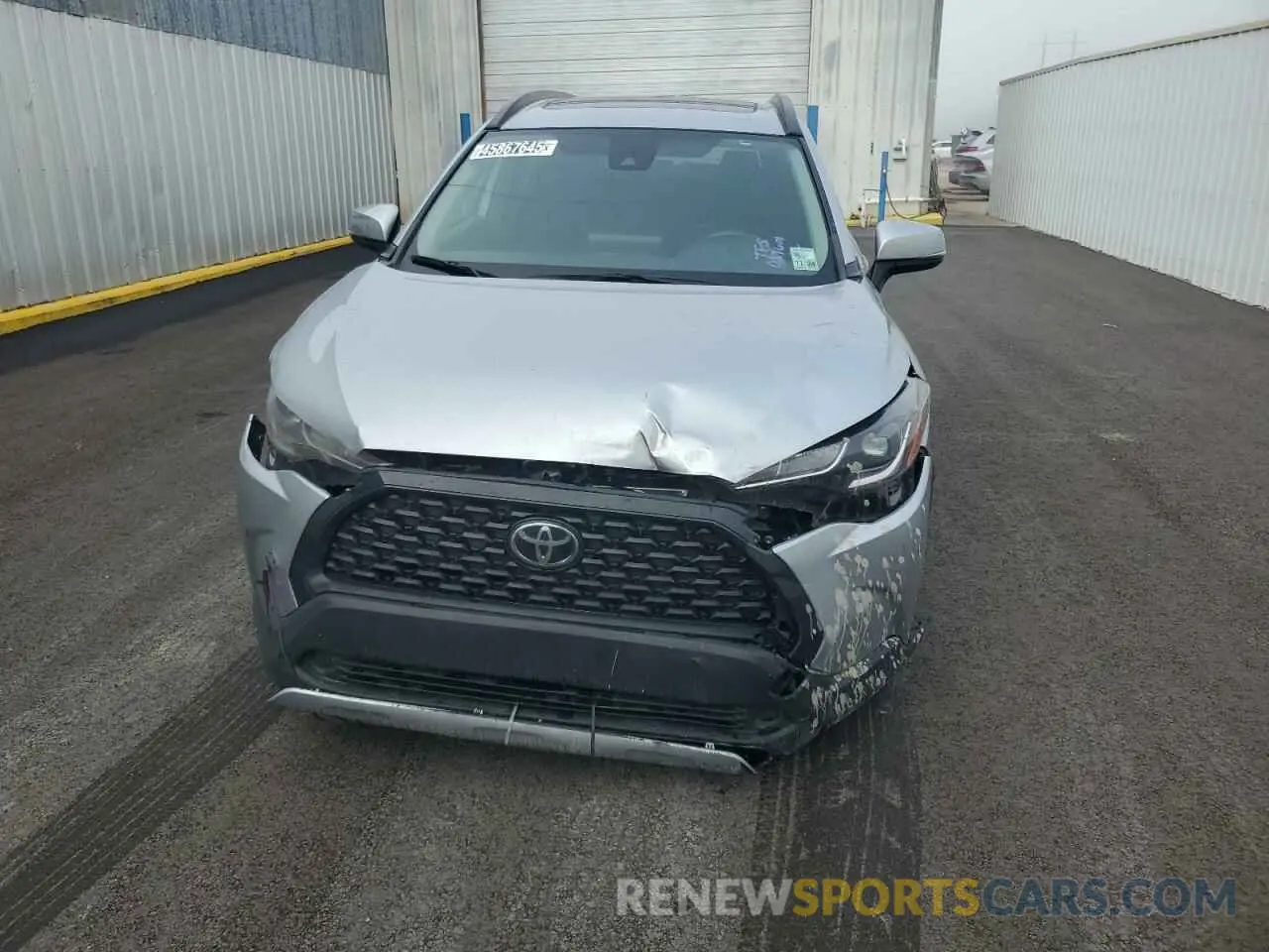 5 Photograph of a damaged car 7MUBAAAG3NV027601 TOYOTA COROLLA CR 2022
