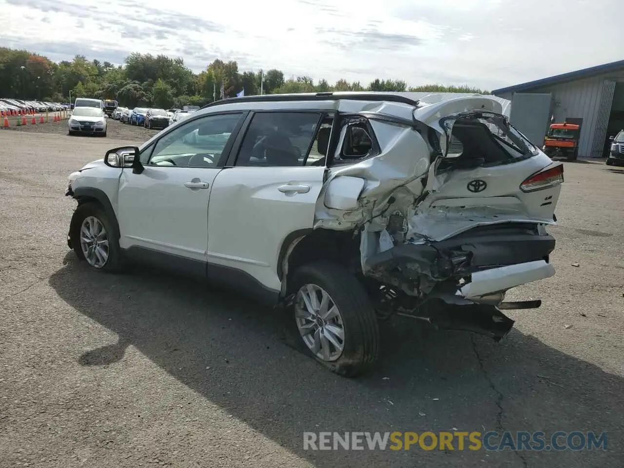 2 Photograph of a damaged car 7MUBAABG0NV037632 TOYOTA COROLLA CR 2022