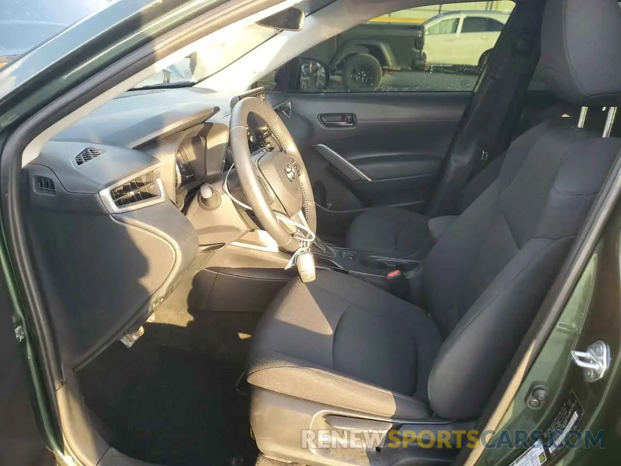 7 Photograph of a damaged car 7MUBAABG4NV019263 TOYOTA COROLLA CR 2022