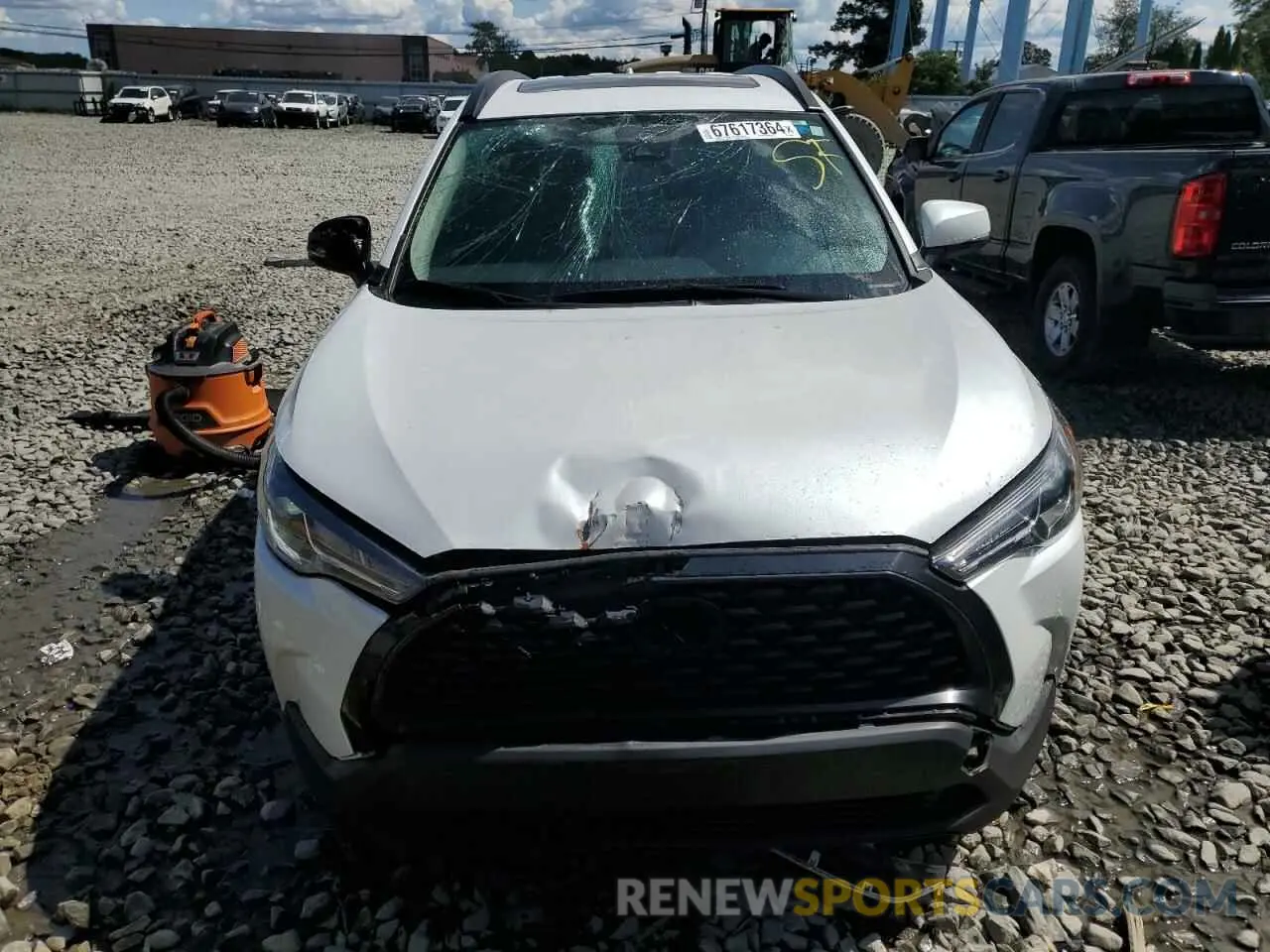 5 Photograph of a damaged car 7MUBAABG5NV012385 TOYOTA COROLLA CR 2022