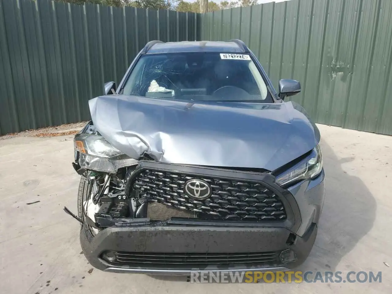 5 Photograph of a damaged car 7MUCAAAG1NV023339 TOYOTA COROLLA CR 2022