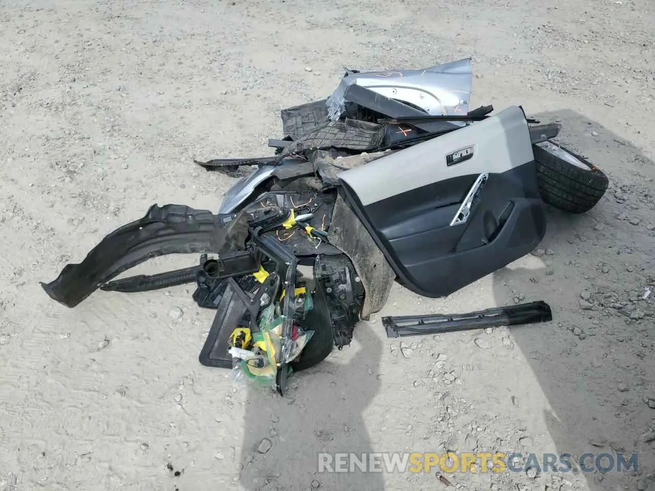 13 Photograph of a damaged car 7MUCAAAG2NV012821 TOYOTA COROLLA CR 2022