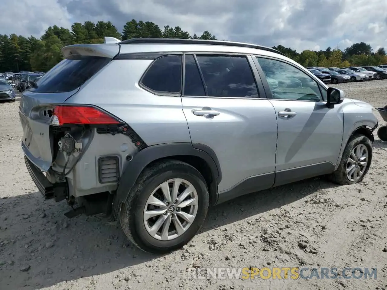 3 Photograph of a damaged car 7MUCAAAG2NV012821 TOYOTA COROLLA CR 2022