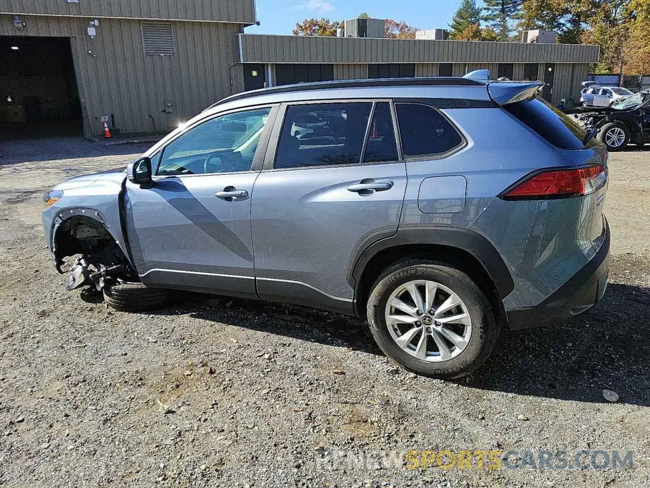2 Photograph of a damaged car 7MUCAAAG5NV032917 TOYOTA COROLLA CR 2022