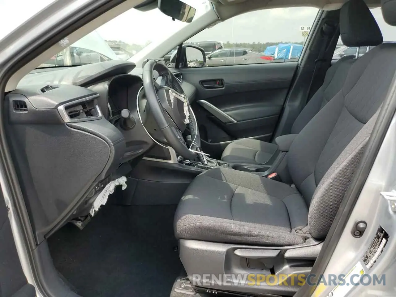 7 Photograph of a damaged car 7MUCAAAG7NV011423 TOYOTA COROLLA CR 2022
