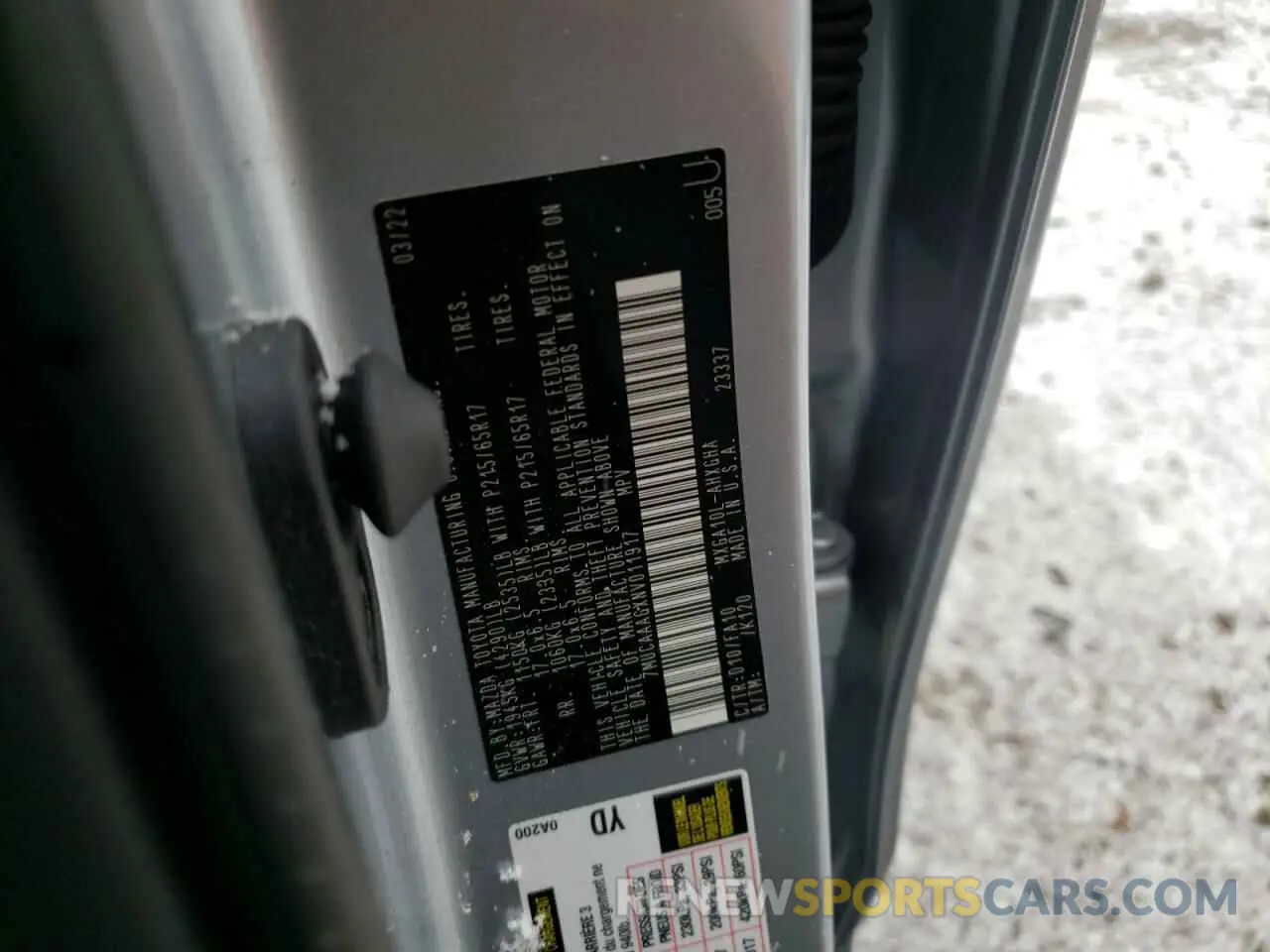 12 Photograph of a damaged car 7MUCAAAGXNV011917 TOYOTA COROLLA CR 2022