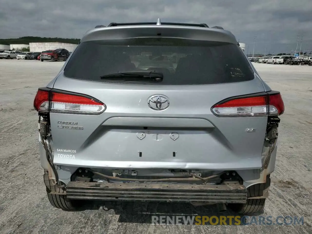 6 Photograph of a damaged car 7MUCAAAGXNV037210 TOYOTA COROLLA CR 2022