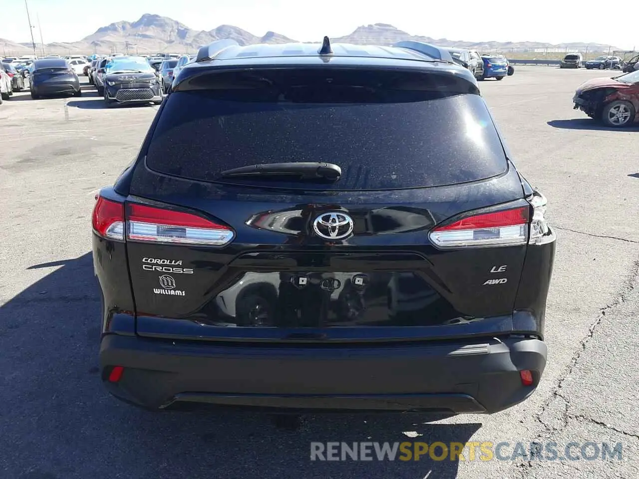 6 Photograph of a damaged car 7MUCAABG1NV033299 TOYOTA COROLLA CR 2022