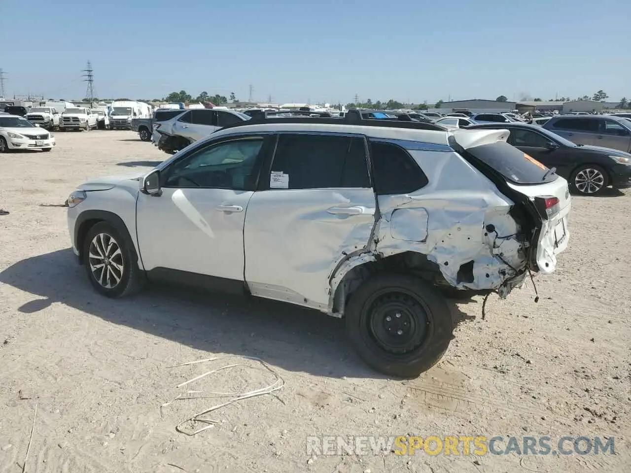 2 Photograph of a damaged car 7MUDAAAG2NV013763 TOYOTA COROLLA CR 2022