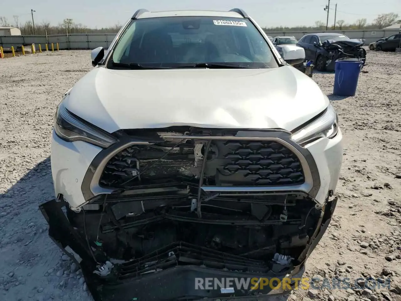 5 Photograph of a damaged car 7MUDAAAG5NV016365 TOYOTA COROLLA CR 2022