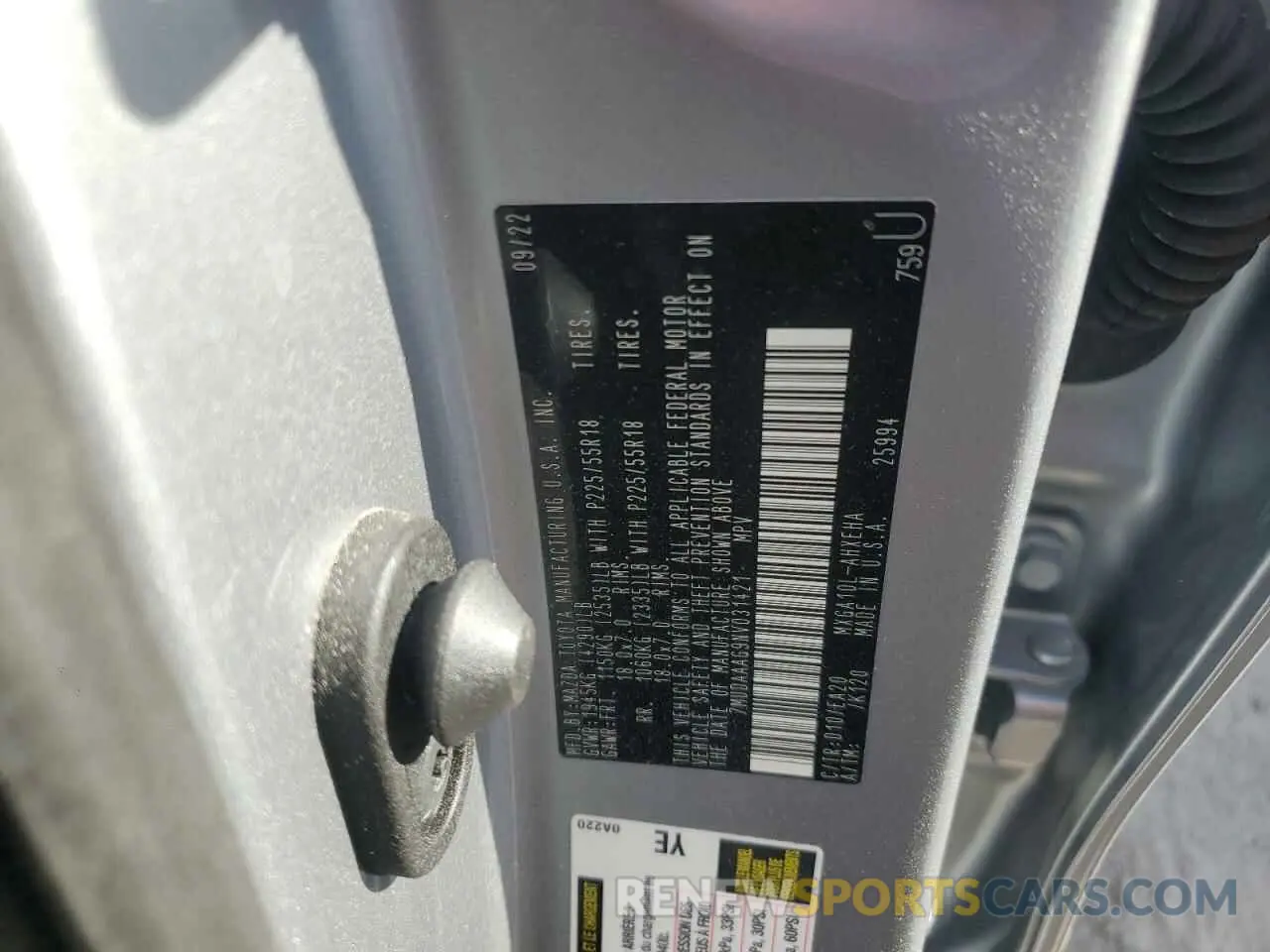 13 Photograph of a damaged car 7MUDAAAG9NV031421 TOYOTA COROLLA CR 2022