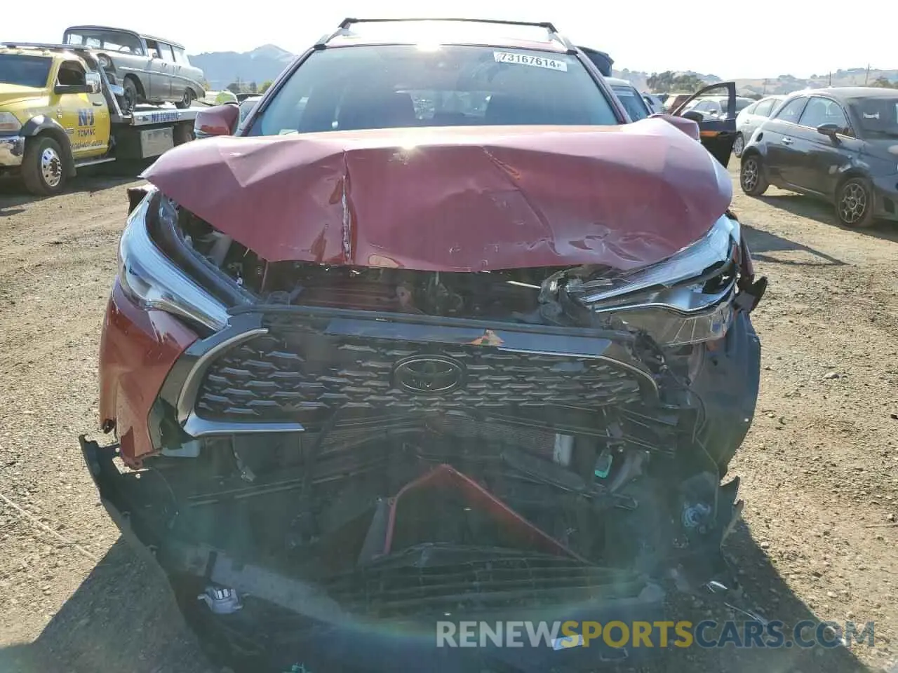 5 Photograph of a damaged car 7MUDAABG0NV021066 TOYOTA COROLLA CR 2022