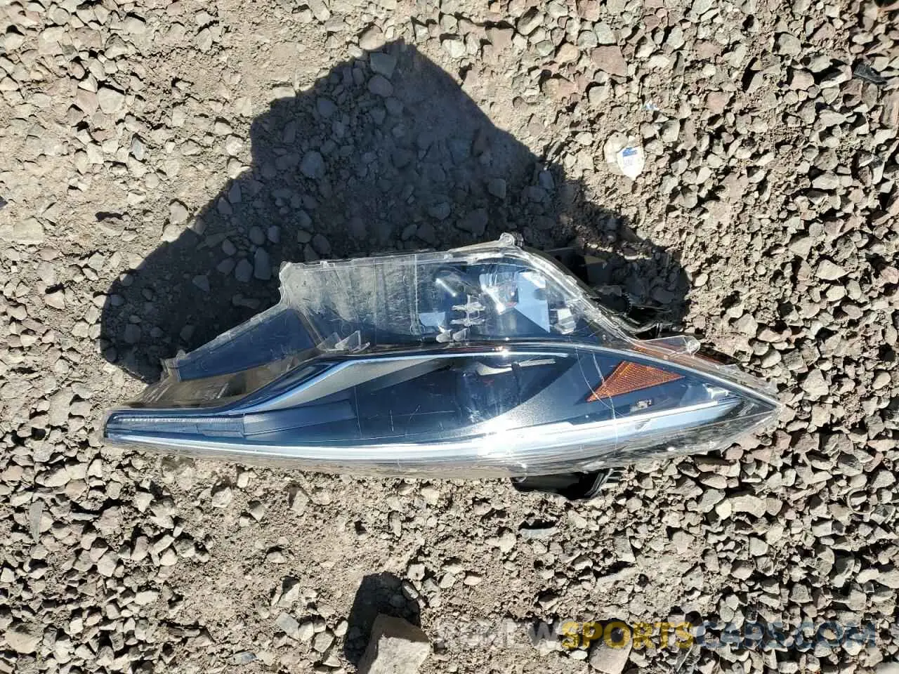 13 Photograph of a damaged car 7MUDAABG3NV006450 TOYOTA COROLLA CR 2022
