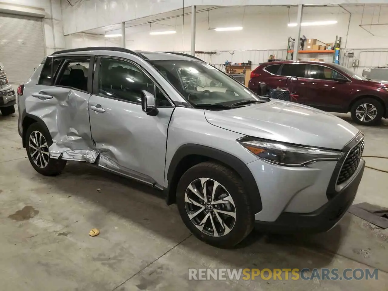 4 Photograph of a damaged car 7MUDAABG5NV038641 TOYOTA COROLLA CR 2022
