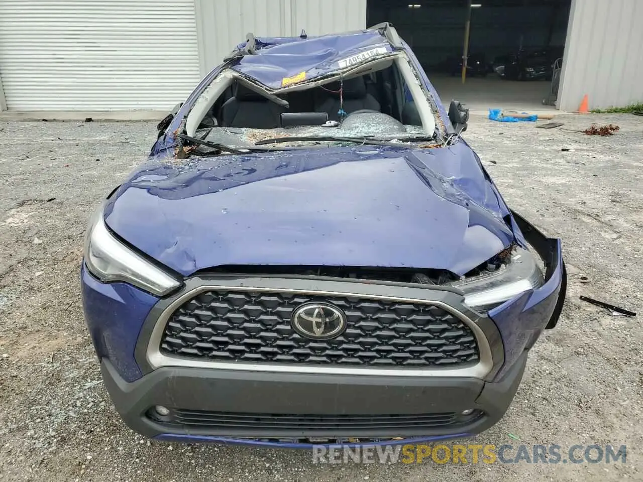 5 Photograph of a damaged car 7MUEAAAG2NV012021 TOYOTA COROLLA CR 2022