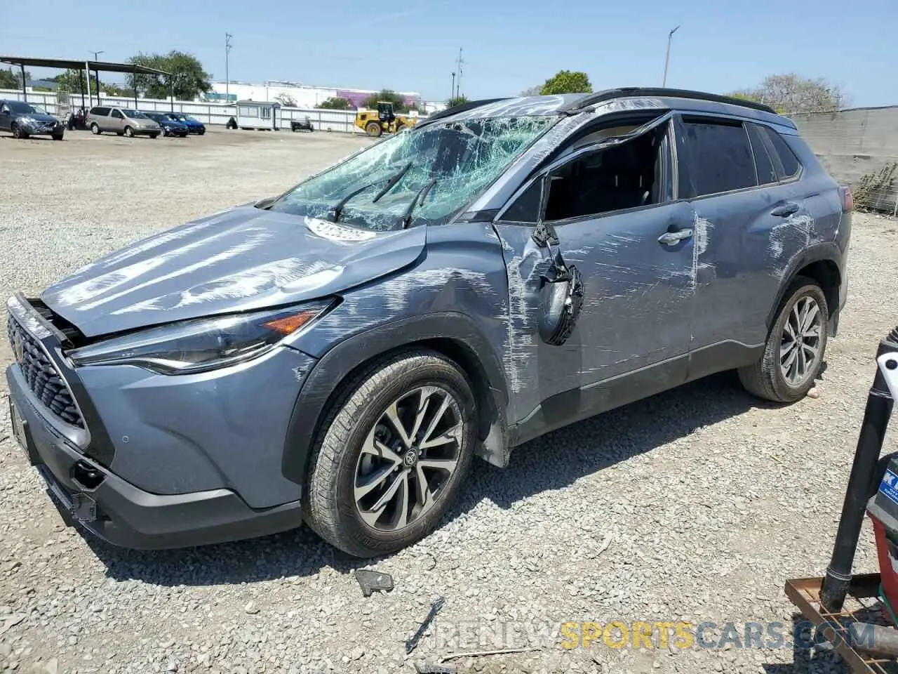 1 Photograph of a damaged car 7MUEAAAG3NV012240 TOYOTA COROLLA CR 2022