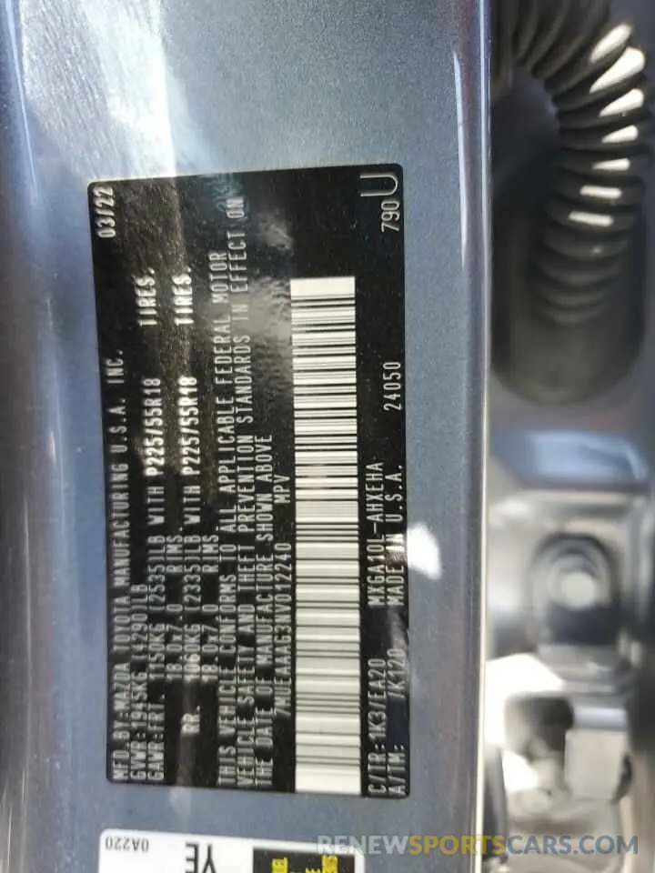 13 Photograph of a damaged car 7MUEAAAG3NV012240 TOYOTA COROLLA CR 2022