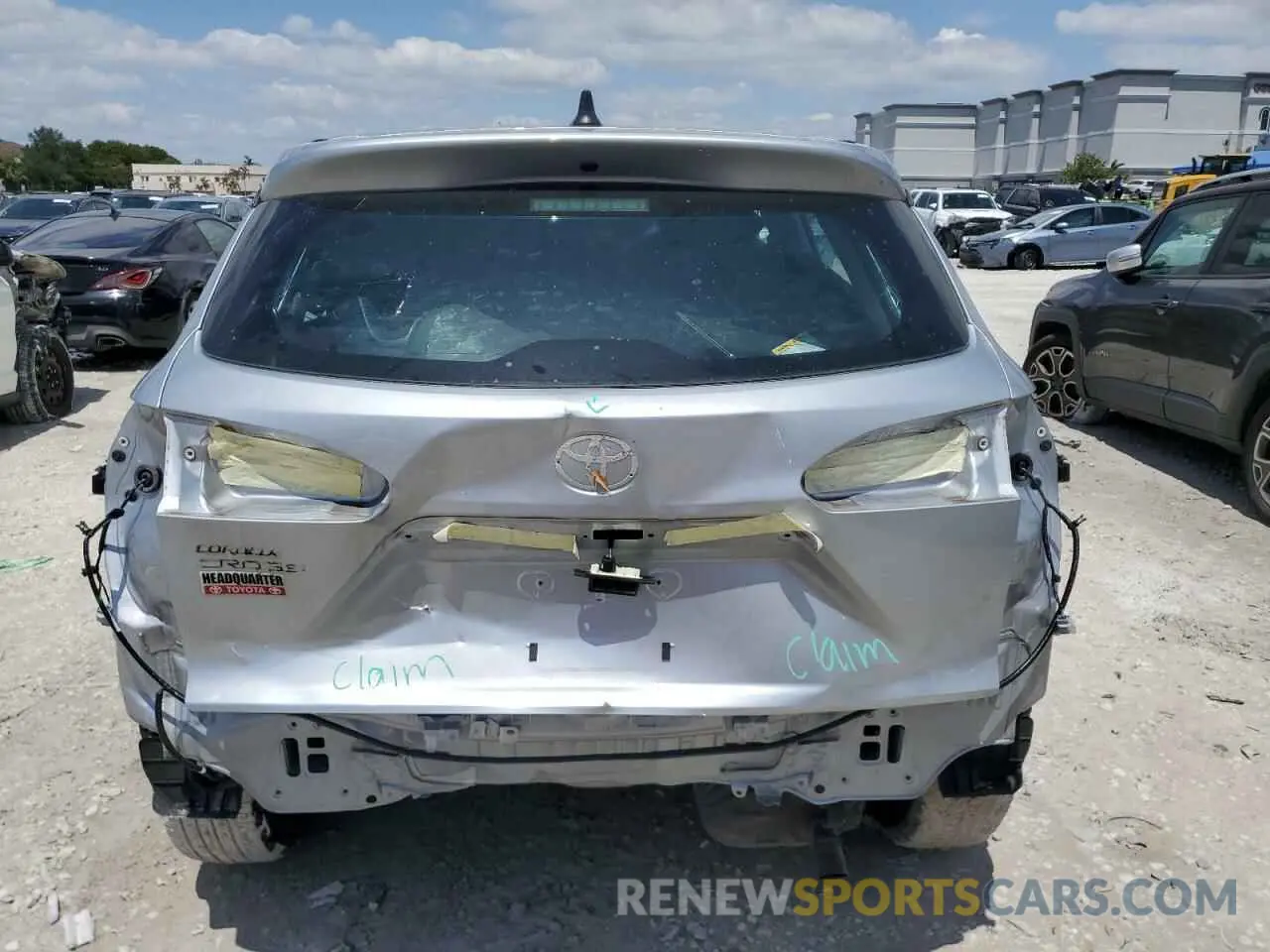 6 Photograph of a damaged car 7MUAAAAG1PV044251 TOYOTA COROLLA CR 2023
