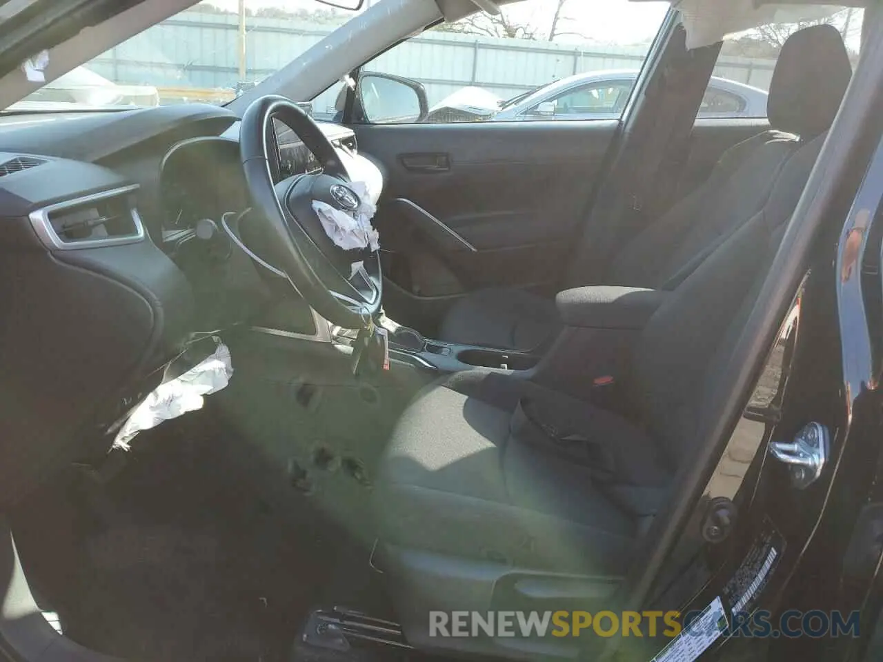 7 Photograph of a damaged car 7MUBAABG9PV063780 TOYOTA COROLLA CR 2023