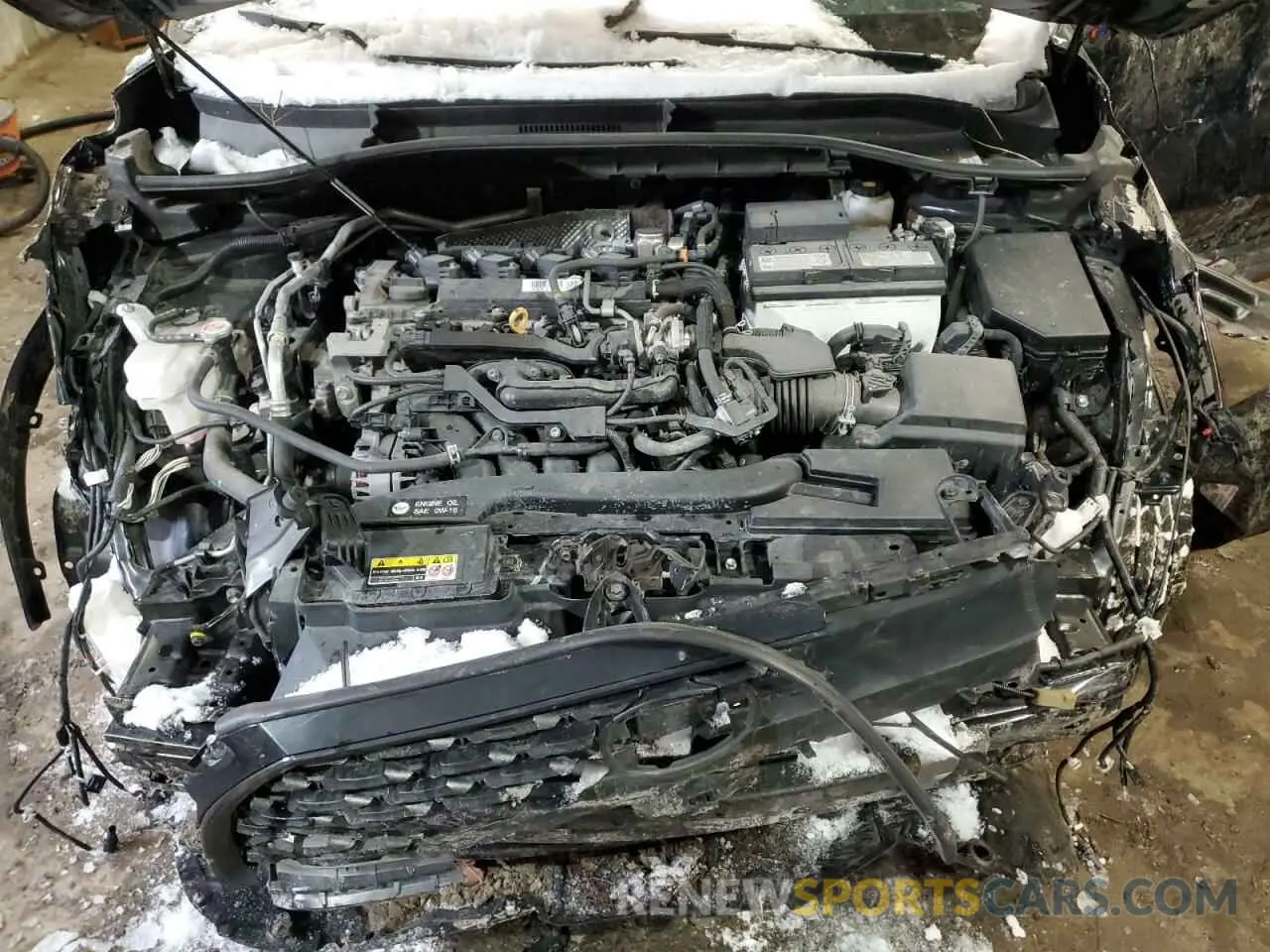 12 Photograph of a damaged car 7MUBAABGXPV043733 TOYOTA COROLLA CR 2023