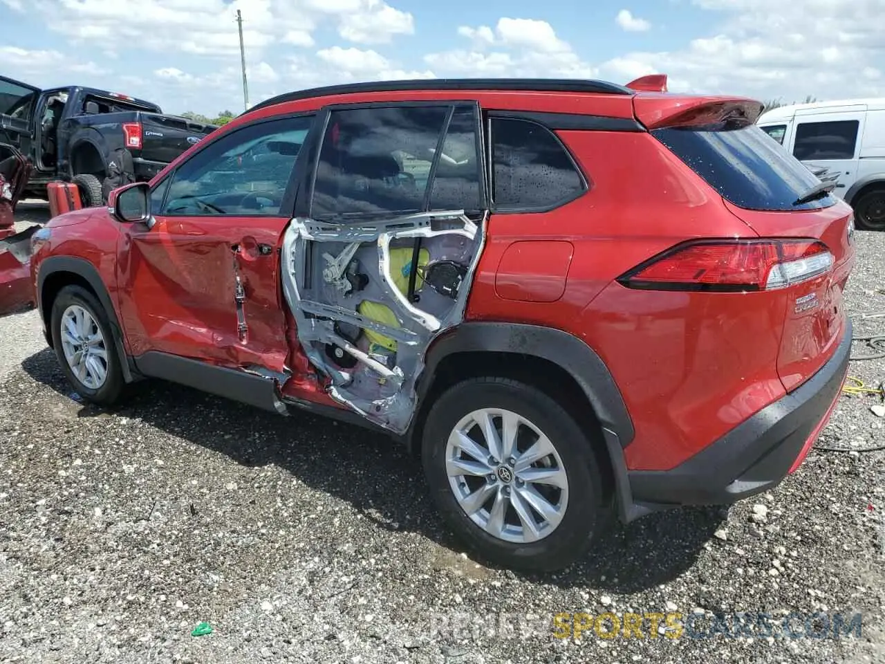 2 Photograph of a damaged car 7MUCAAAG4PV069671 TOYOTA COROLLA CR 2023