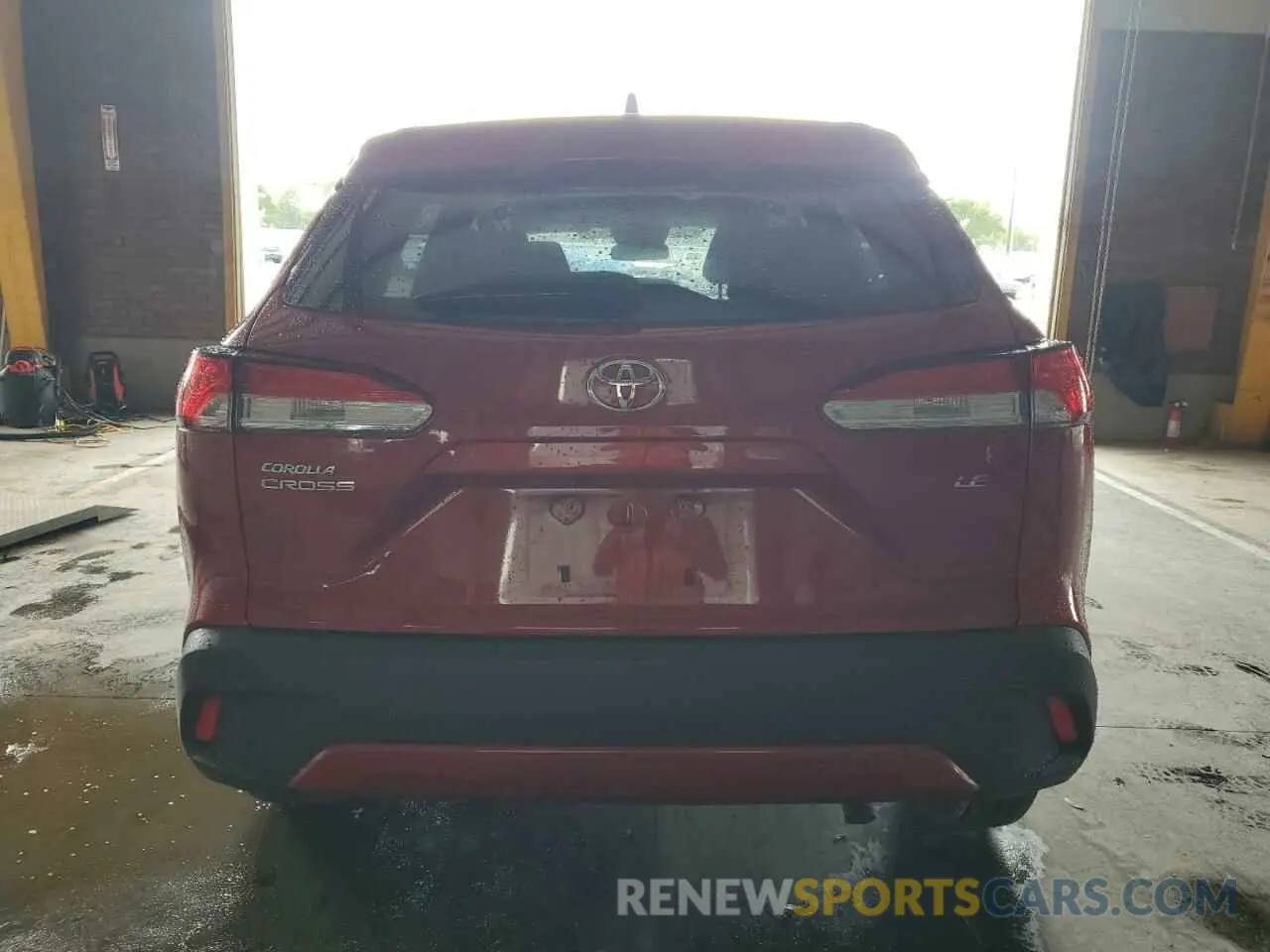 6 Photograph of a damaged car 7MUCAAAG6PV046568 TOYOTA COROLLA CR 2023