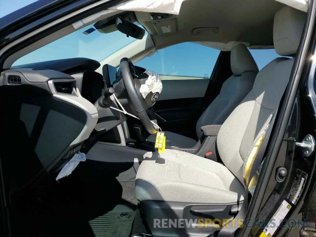 7 Photograph of a damaged car 7MUCAAAG6PV047607 TOYOTA COROLLA CR 2023