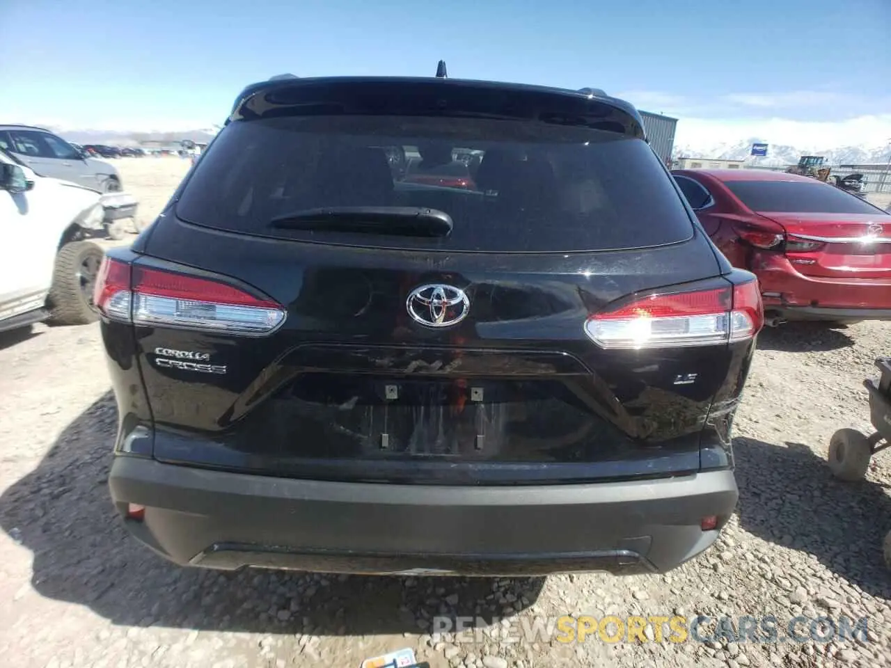 6 Photograph of a damaged car 7MUCAAAGXPV041275 TOYOTA COROLLA CR 2023
