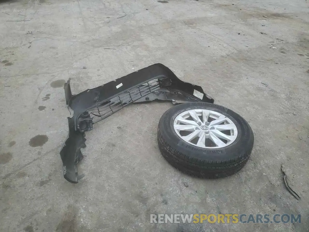 13 Photograph of a damaged car 7MUCAABG7PV060929 TOYOTA COROLLA CR 2023