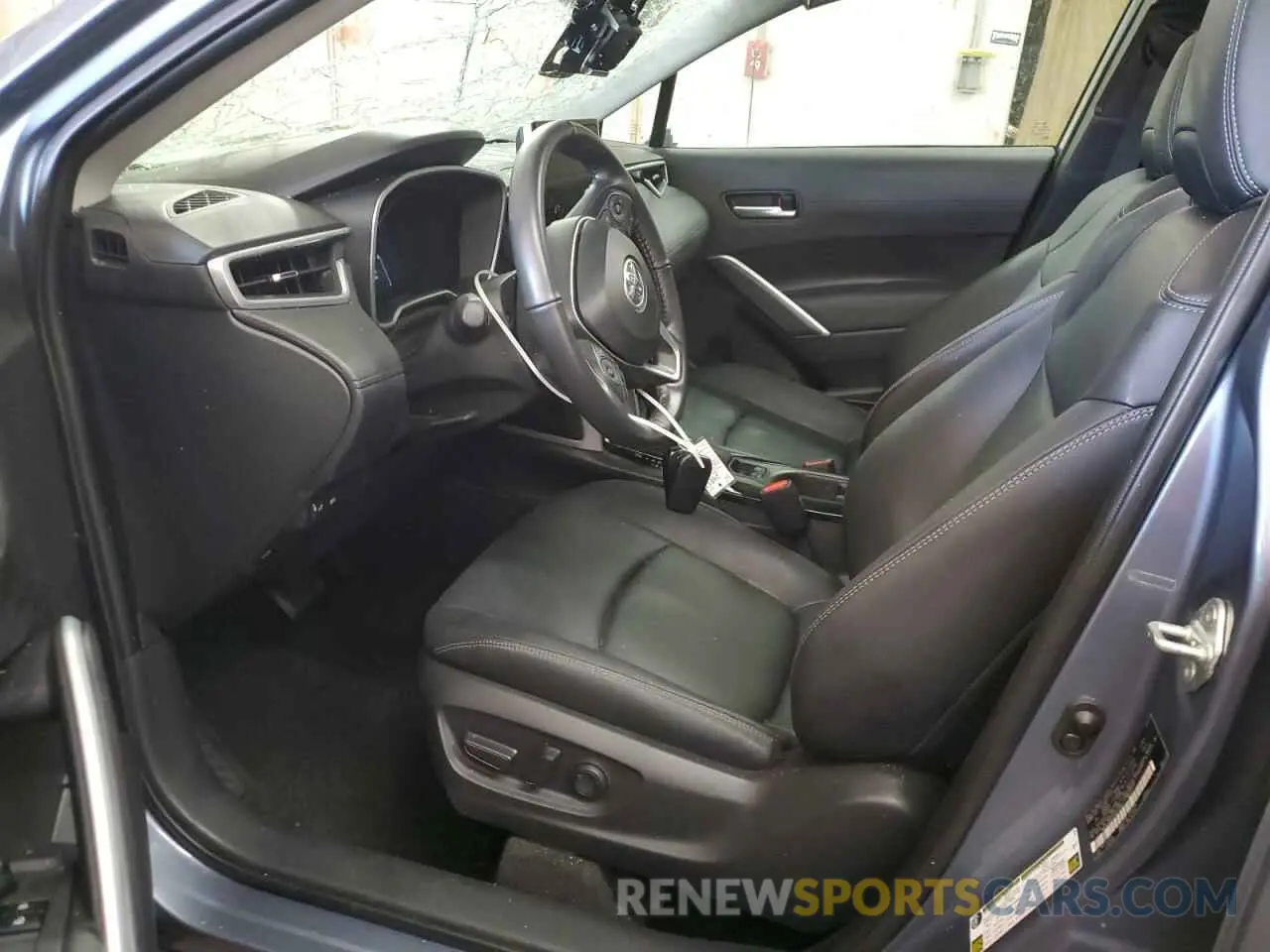 7 Photograph of a damaged car 7MUDAAAG5PV053368 TOYOTA COROLLA CR 2023
