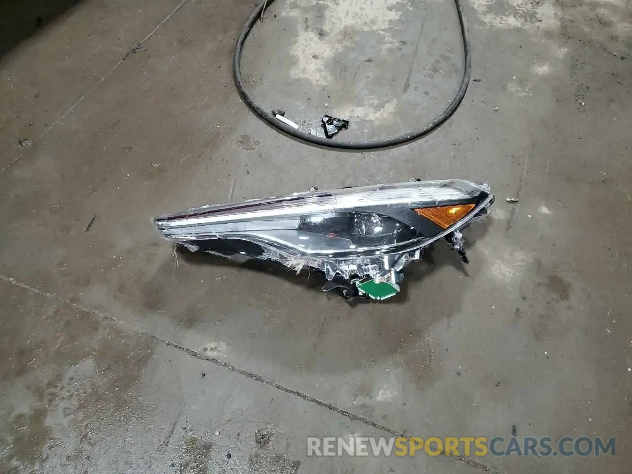 13 Photograph of a damaged car 7MUDAABG8PV066758 TOYOTA COROLLA CR 2023