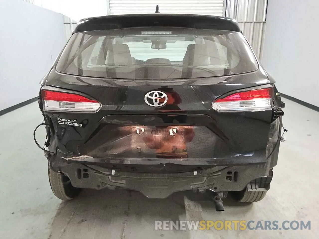 6 Photograph of a damaged car 7MUAAAAG2RV073048 TOYOTA COROLLA CR 2024