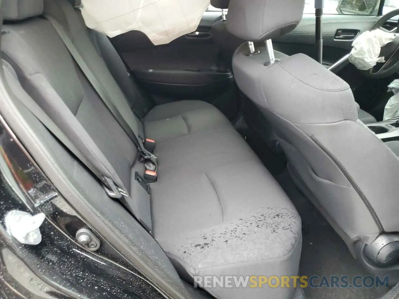 11 Photograph of a damaged car 7MUBAAAG0RV095876 TOYOTA COROLLA CR 2024