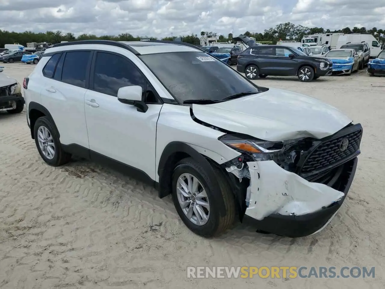 4 Photograph of a damaged car 7MUBAAAG9RV110858 TOYOTA COROLLA CR 2024