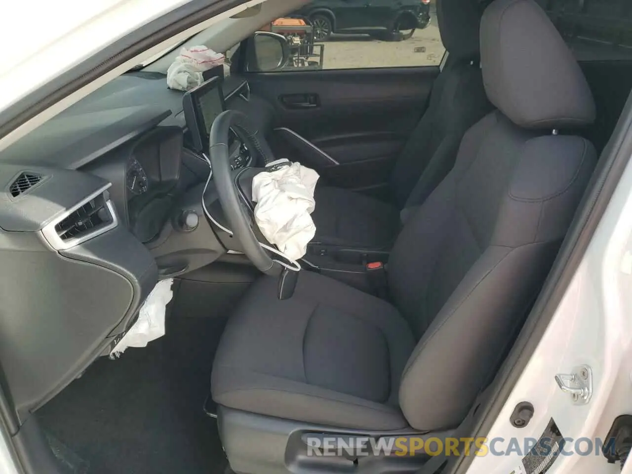 7 Photograph of a damaged car 7MUBAAAG9RV110858 TOYOTA COROLLA CR 2024