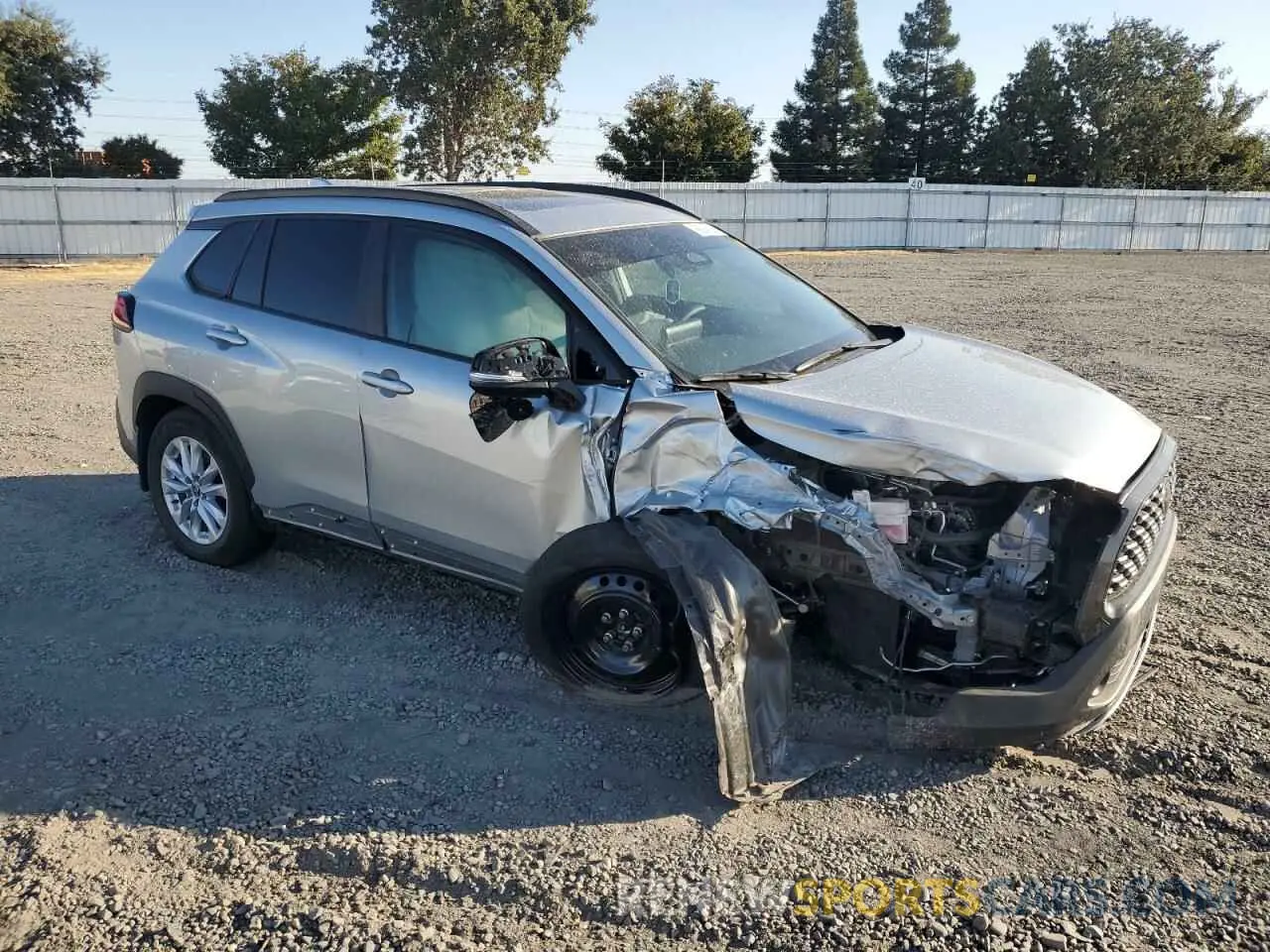 4 Photograph of a damaged car 7MUBAAAGXRV077126 TOYOTA COROLLA CR 2024