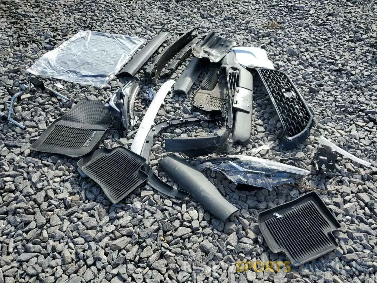 13 Photograph of a damaged car 7MUBAABG4RV085821 TOYOTA COROLLA CR 2024