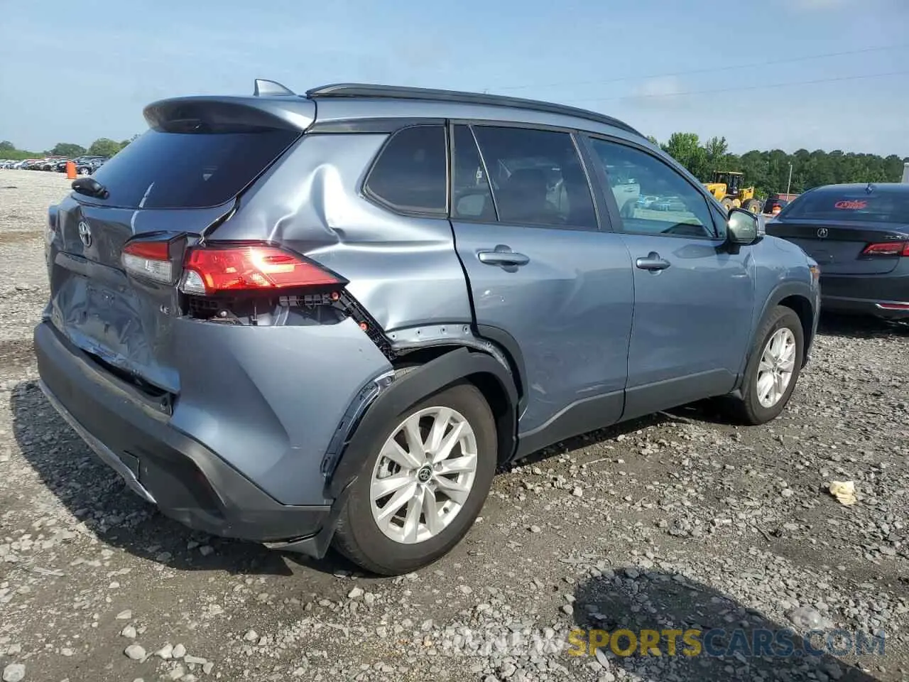 3 Photograph of a damaged car 7MUCAAAG0RV082968 TOYOTA COROLLA CR 2024