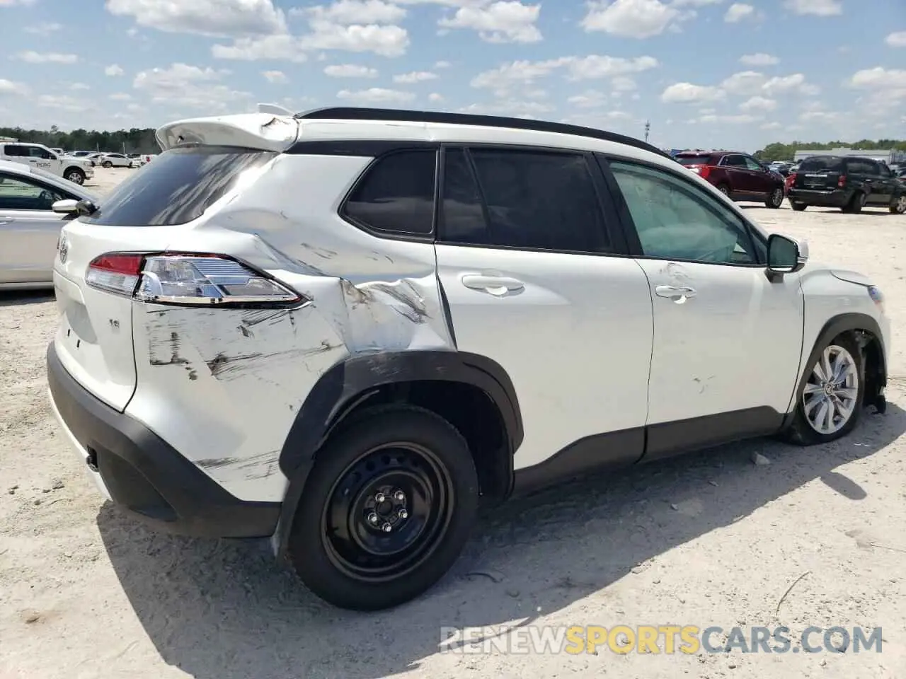 3 Photograph of a damaged car 7MUCAAAG2RV106946 TOYOTA COROLLA CR 2024
